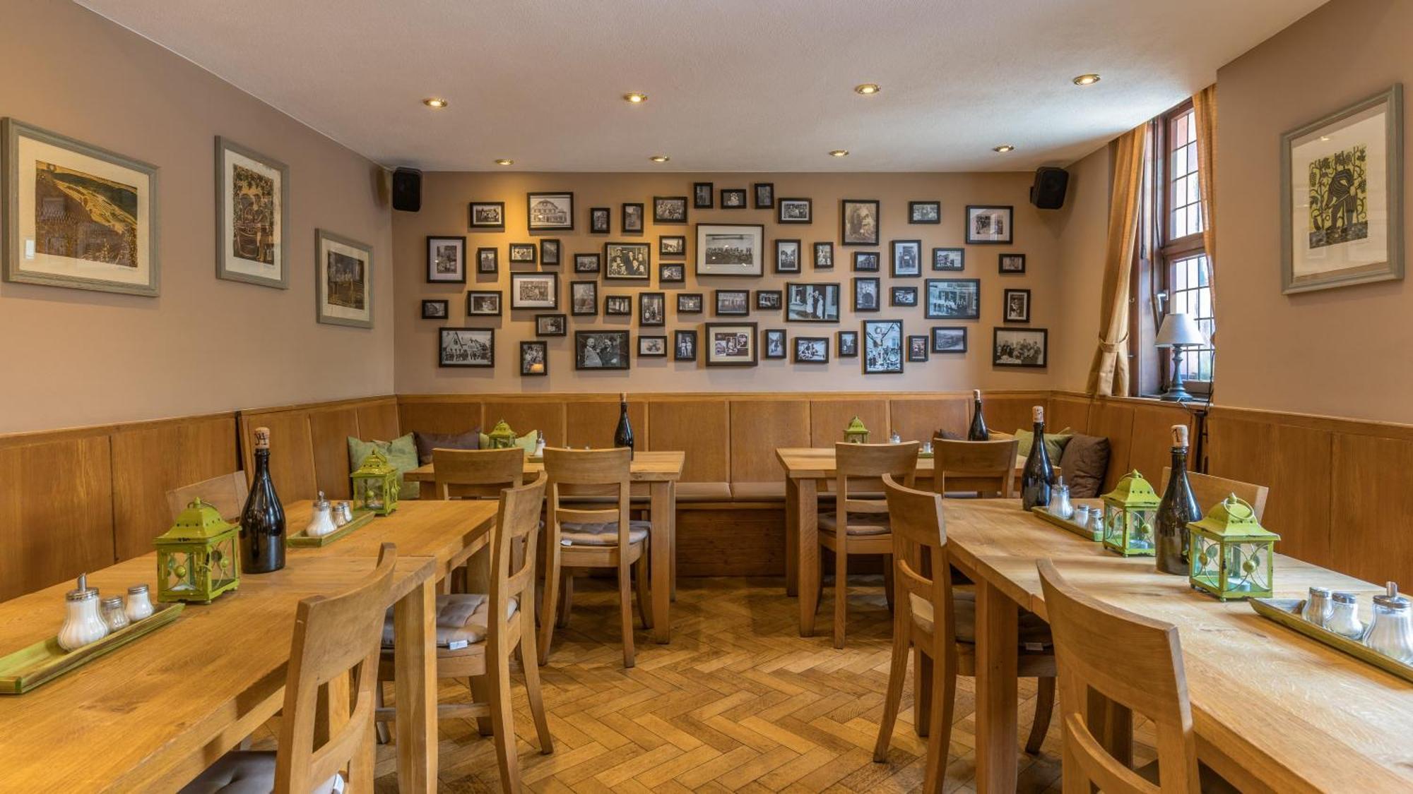 רודסהיים אם ריין Weinhotel Des Riesling Zum Gruenen Kranz מראה חיצוני תמונה